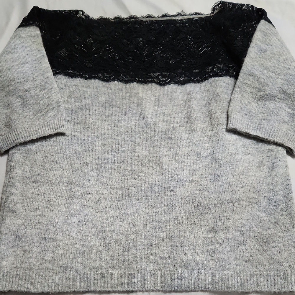 Chic Off-the-Shoulder Gray Sweater with Black Lace